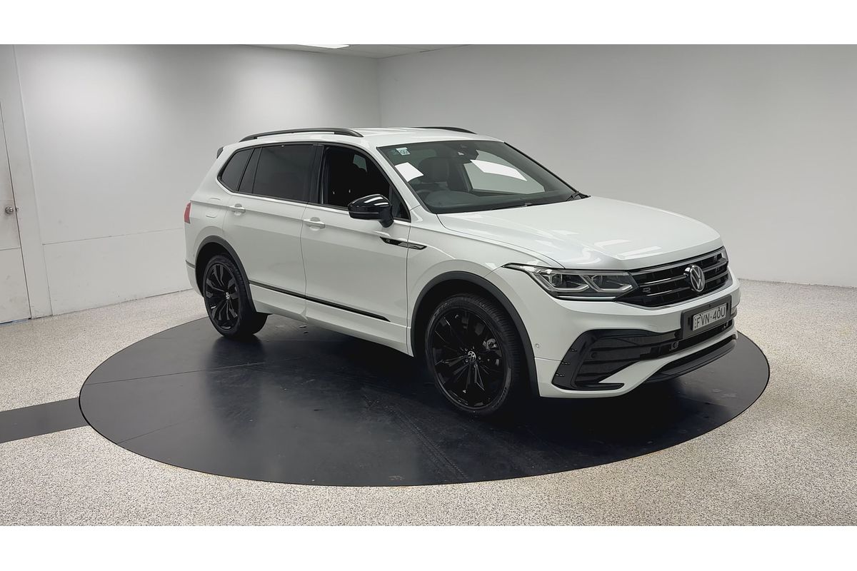 2024 Volkswagen Tiguan Wolfsburg Edition Allspace 5N