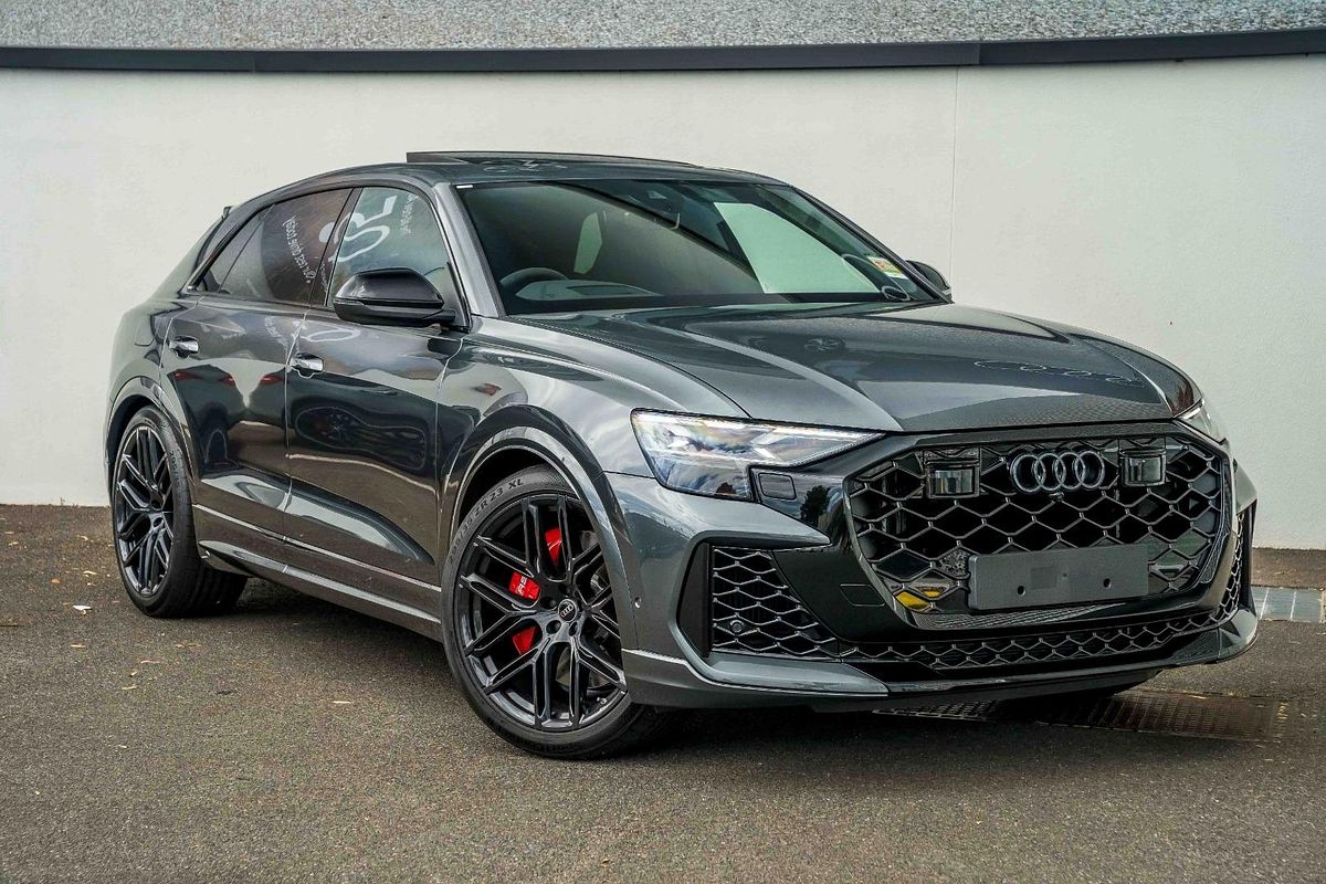 2025 Audi RS Q8 TFSI F1