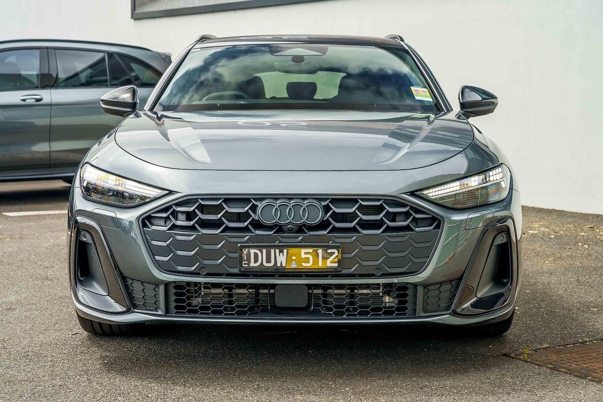 2025 Audi A5 e-hybrid S-Line B10