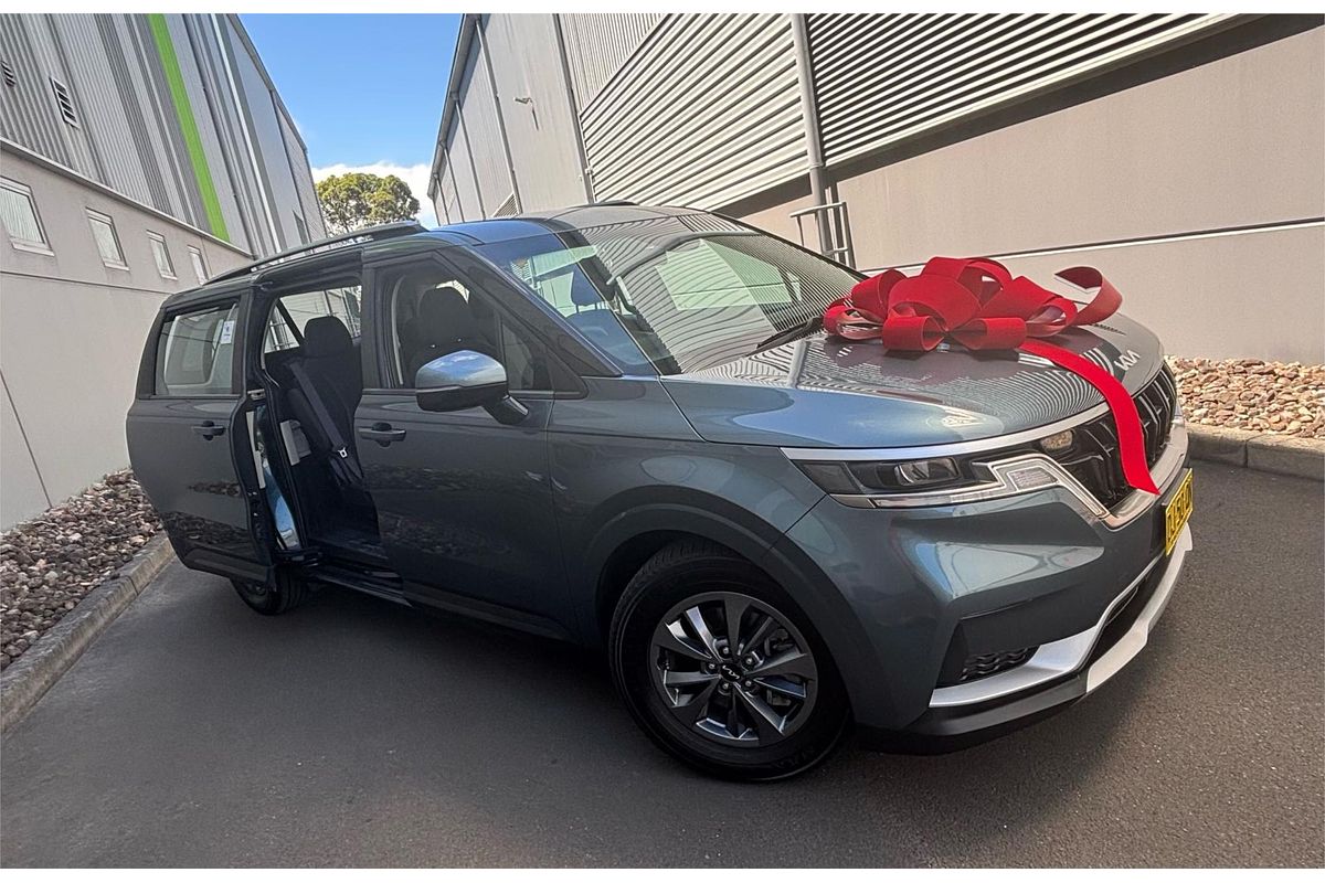 2023 Kia Carnival S KA4