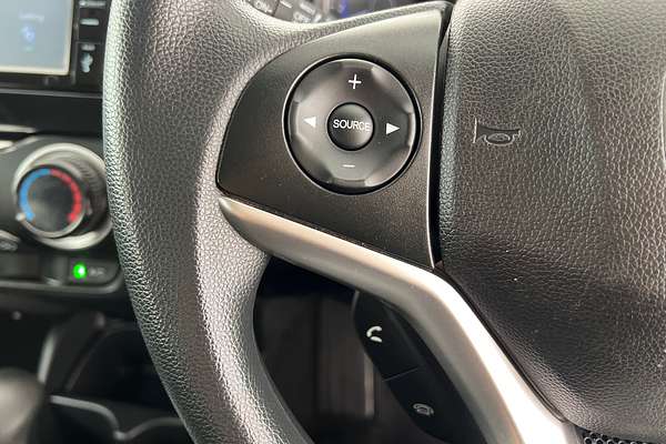 2019 Honda Jazz VTi GF thumb-12