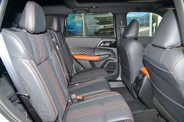 2024 Mitsubishi Outlander PHEV Exceed Tourer ZM thumb-8