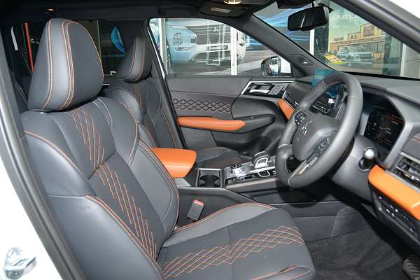 2024 Mitsubishi Outlander PHEV Exceed Tourer ZM thumb-9