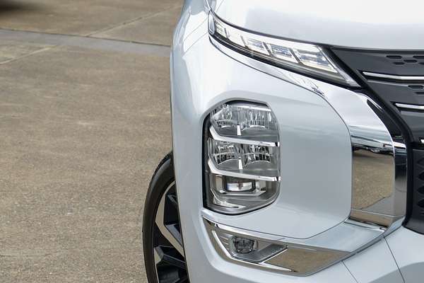 2024 Mitsubishi Outlander PHEV Exceed Tourer ZM thumb-1