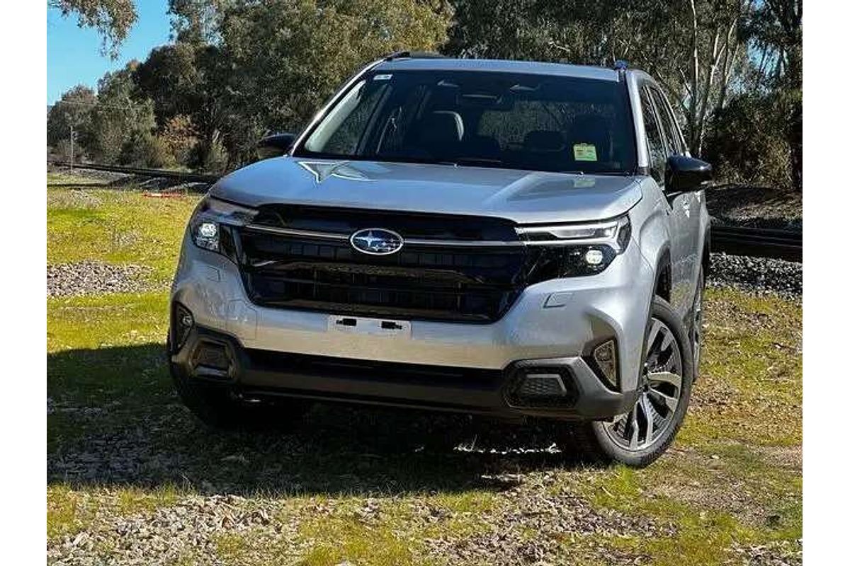 2025 Subaru Forester Hybrid Touring S6