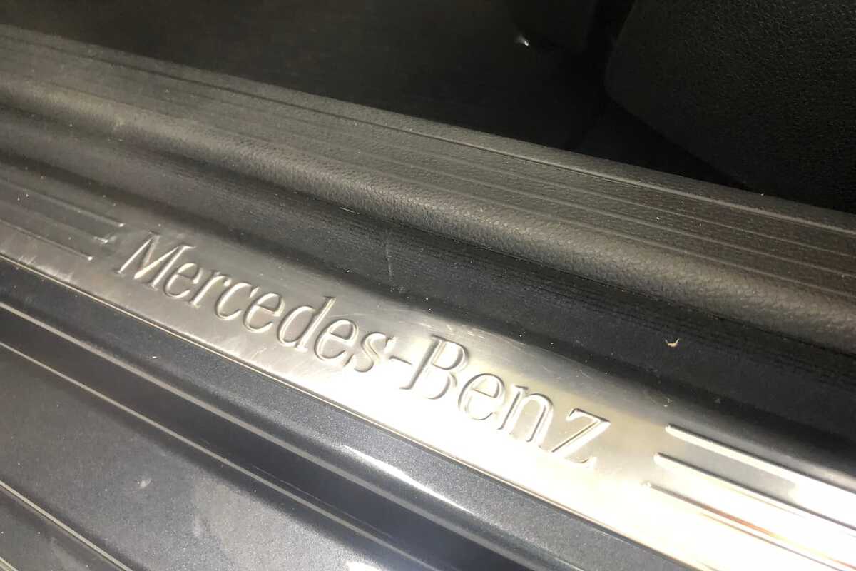 2013 Mercedes Benz C-Class C200 W204