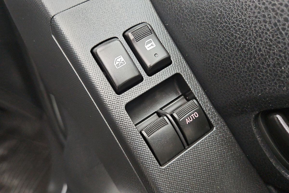 2020 Isuzu D-MAX SX High Ride  Rear Wheel Drive