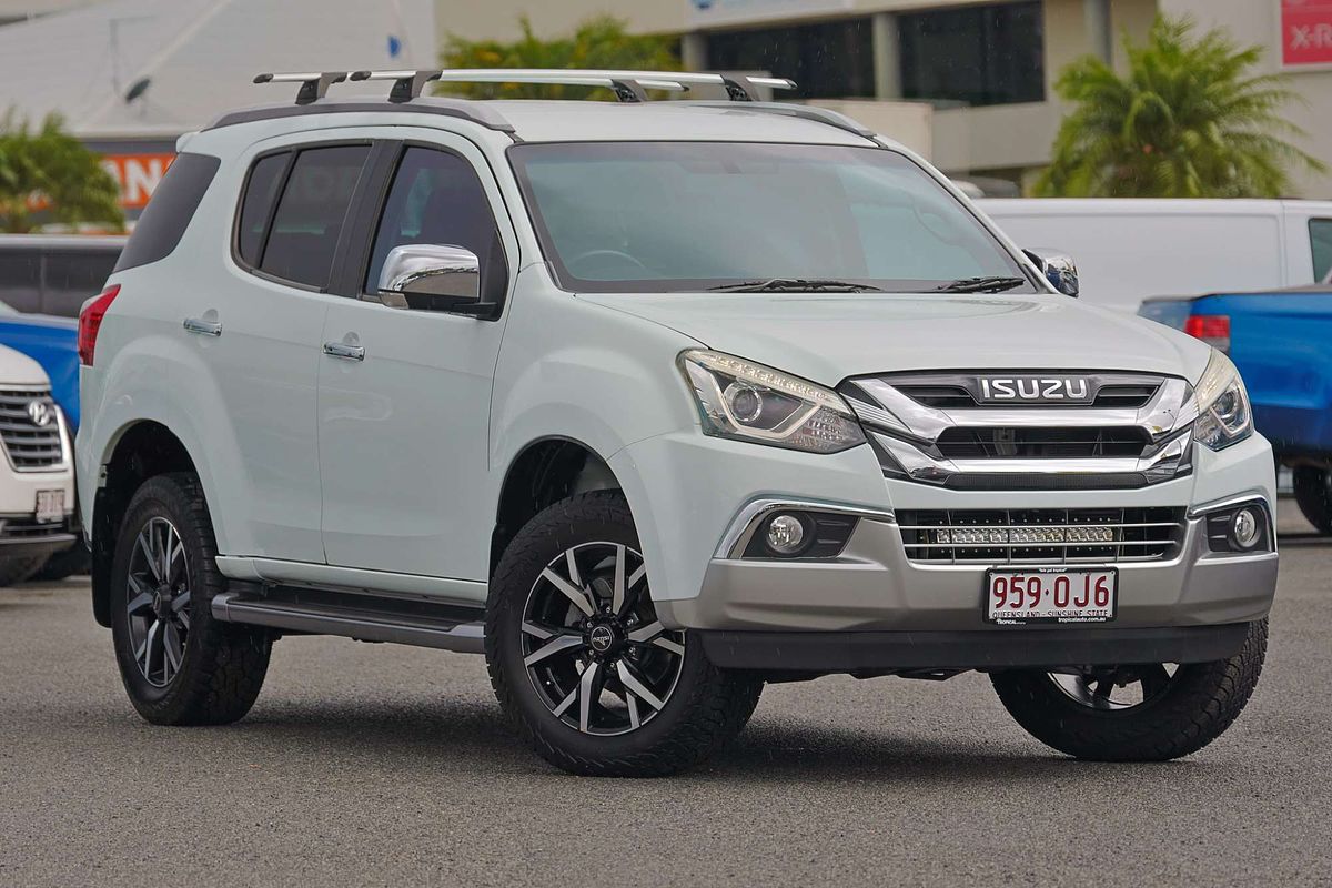 2021 Isuzu MU-X LS-T