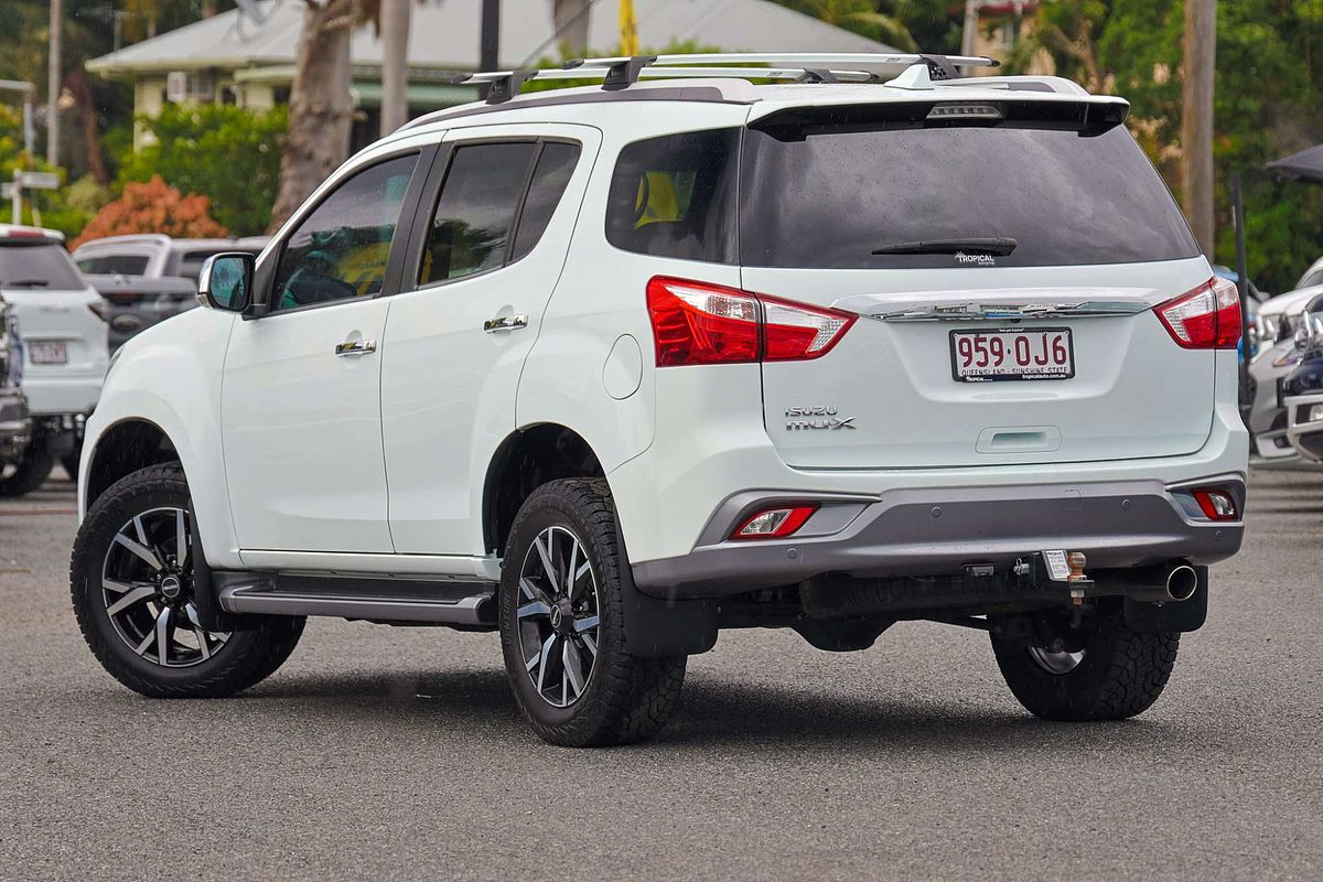2021 Isuzu MU-X LS-T