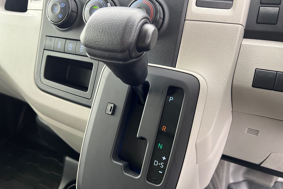 2024 Toyota Hiace GDH300R LWB