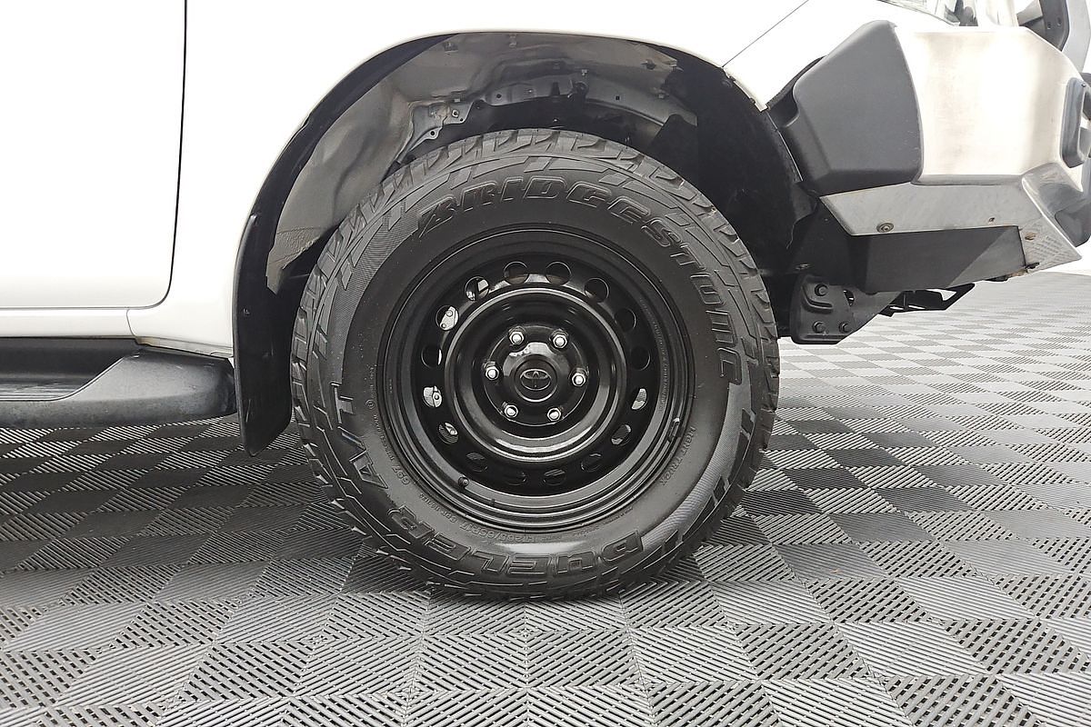 2019 Toyota Hilux SR GUN126R 4X4