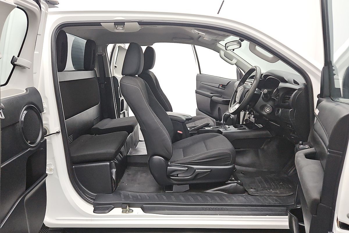 2019 Toyota Hilux SR GUN126R 4X4