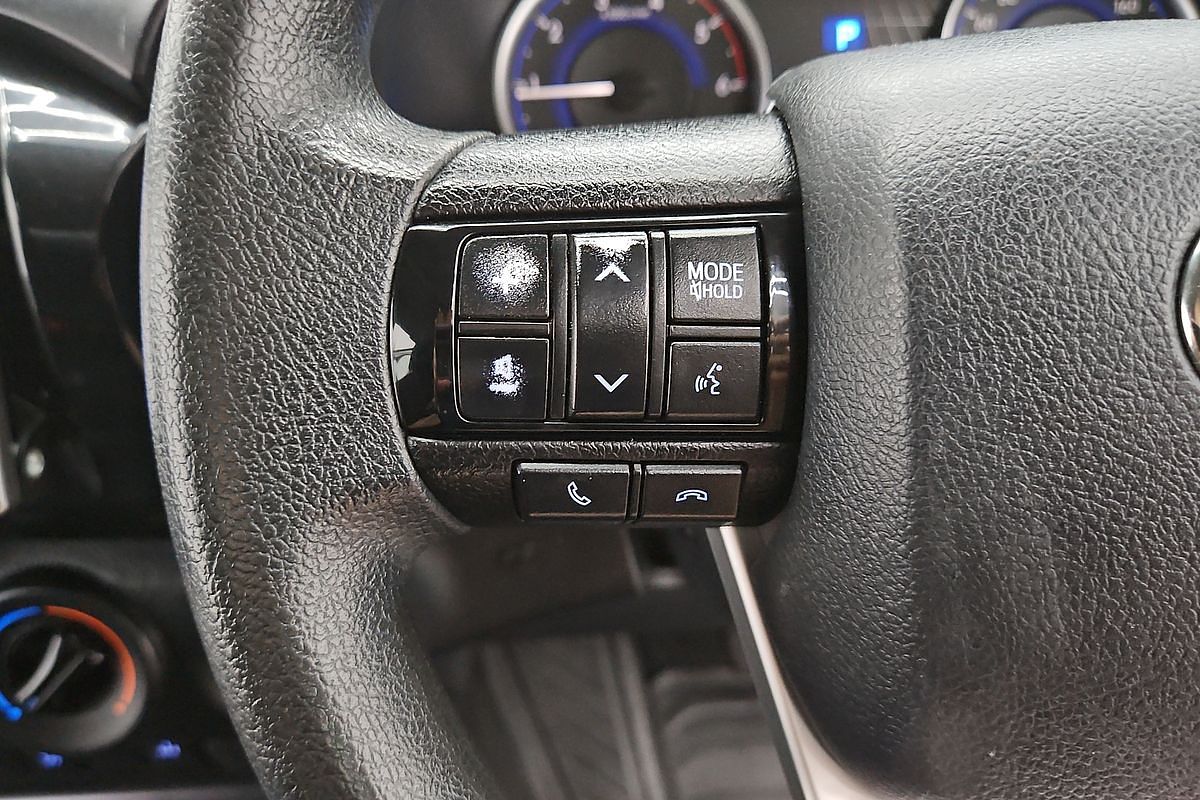 2019 Toyota Hilux SR GUN126R 4X4