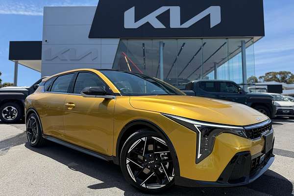 2025 Kia K4 GT-Line CL4m
