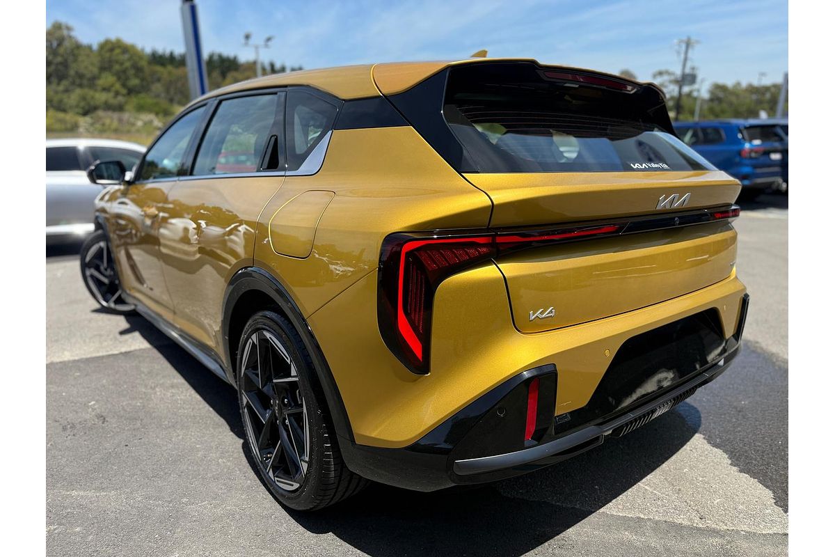 2025 Kia K4 GT-Line CL4m