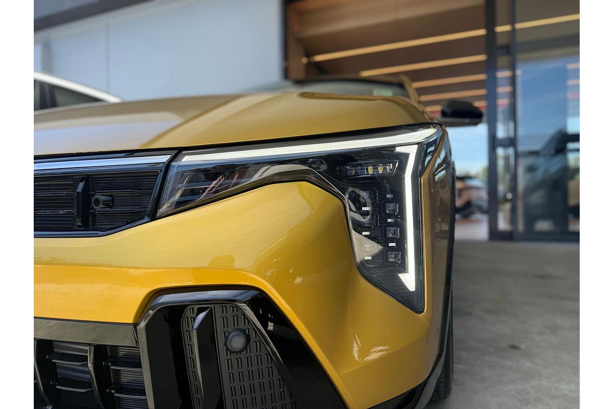 2025 Kia K4 GT-Line CL4m