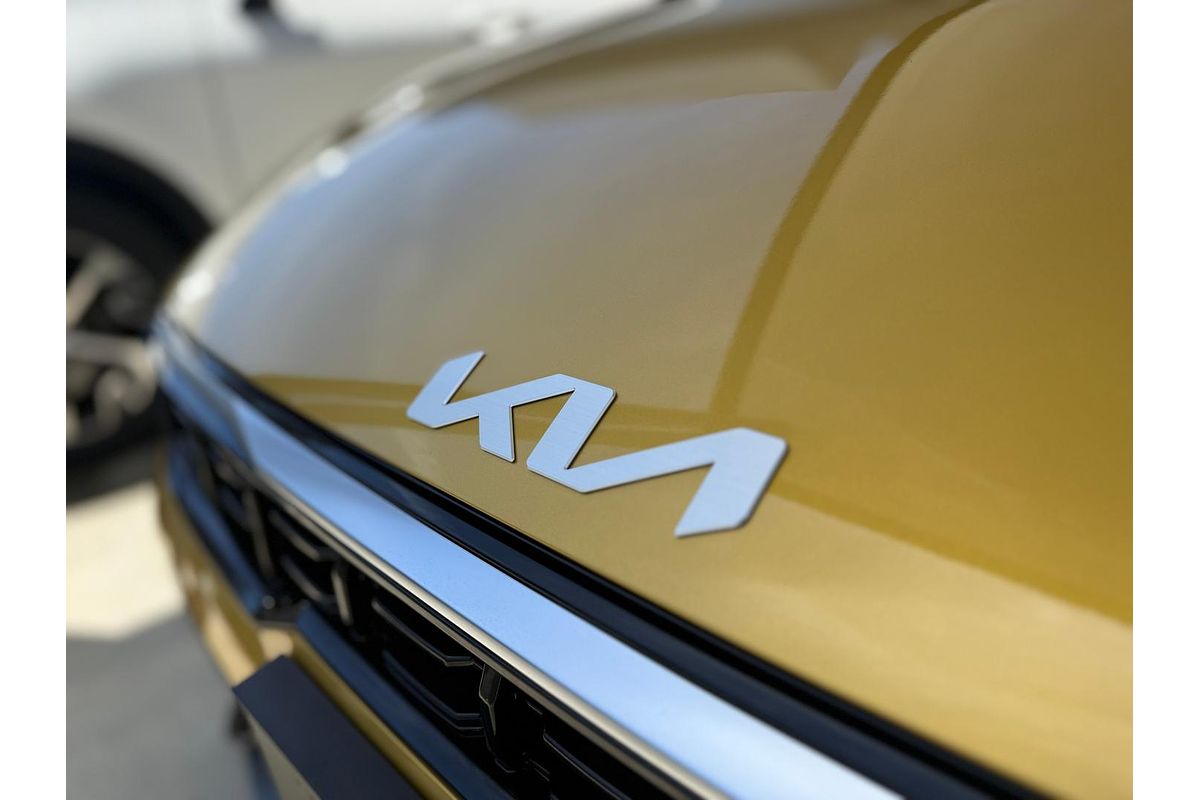 2025 Kia K4 GT-Line CL4m