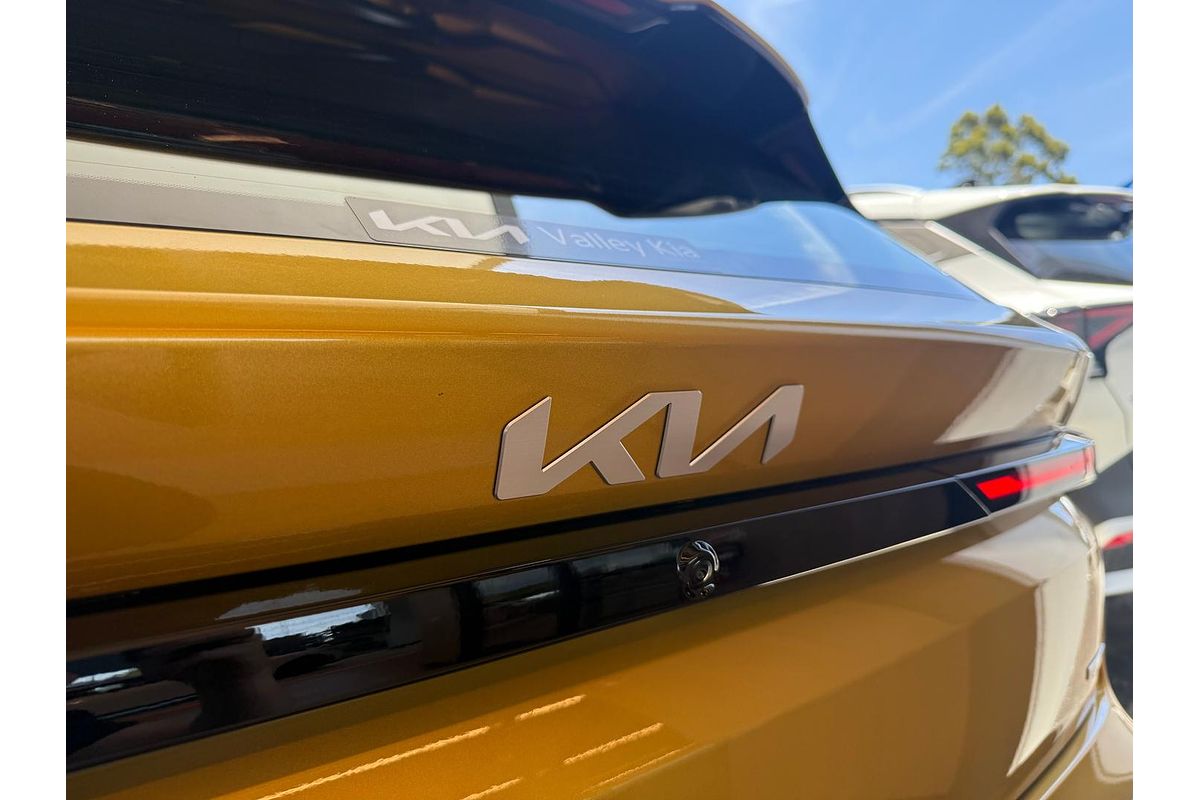 2025 Kia K4 GT-Line CL4m