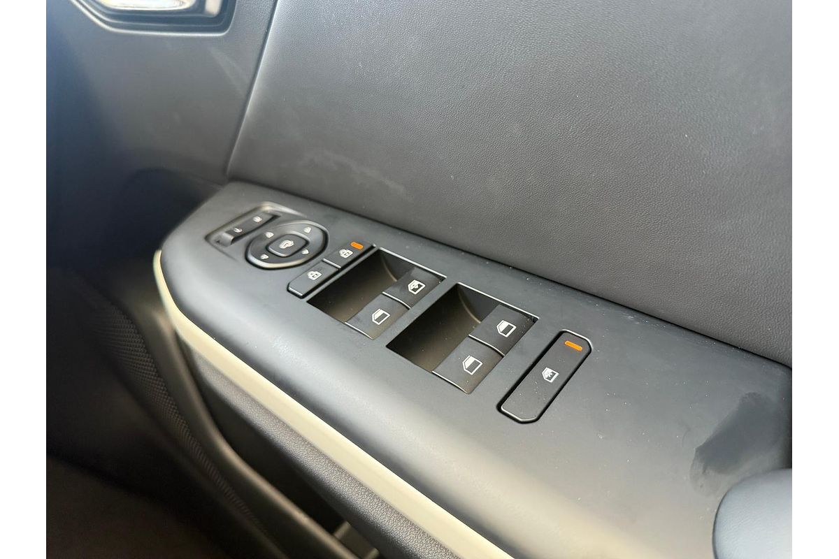 2025 Kia K4 GT-Line CL4m