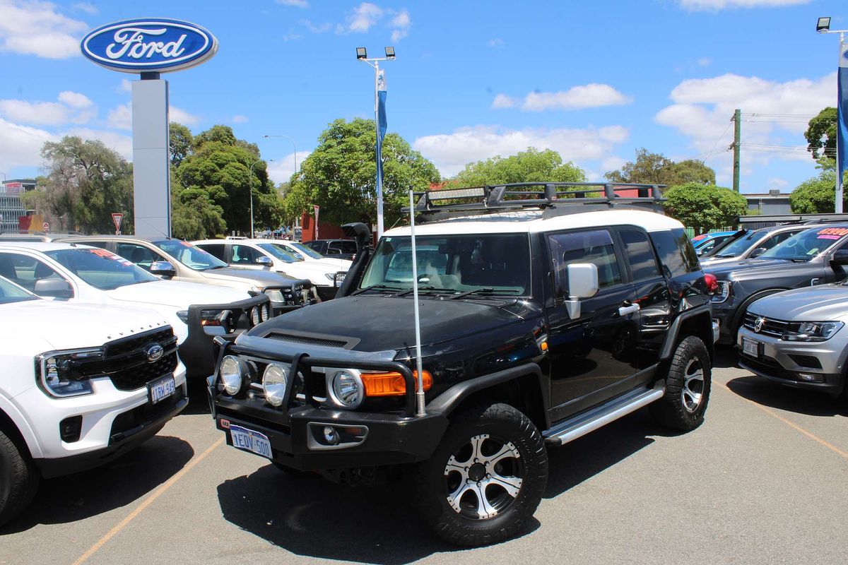2011 Toyota FJ Cruiser GSJ15R