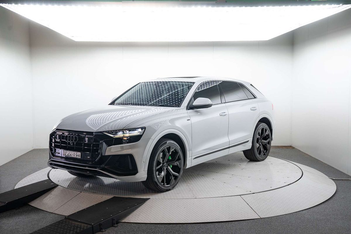 2019 Audi Q8 55 TFSI F1