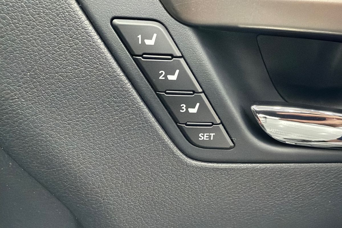 2017 Lexus RX RX200t Luxury AGL20R