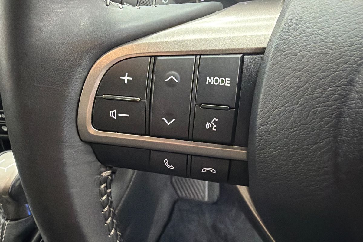 2017 Lexus RX RX200t Luxury AGL20R