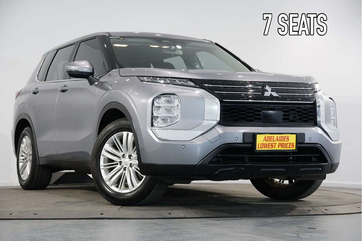 2023 Mitsubishi Outlander ES ZM