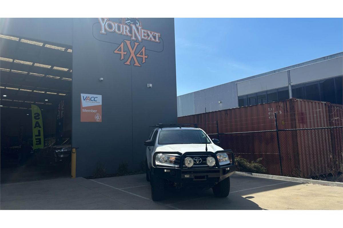 2018 Toyota Hilux SR GUN126R 4X4