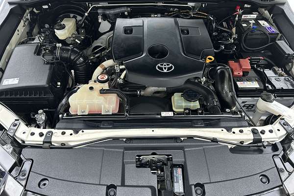 2021 Toyota Hilux SR GUN126R 4X4 thumb-9