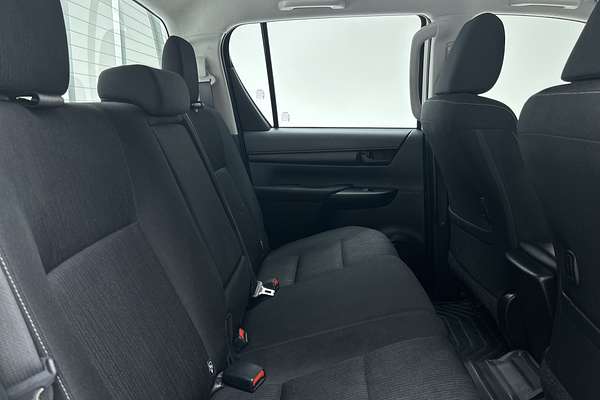 2021 Toyota Hilux SR GUN126R 4X4 thumb-10