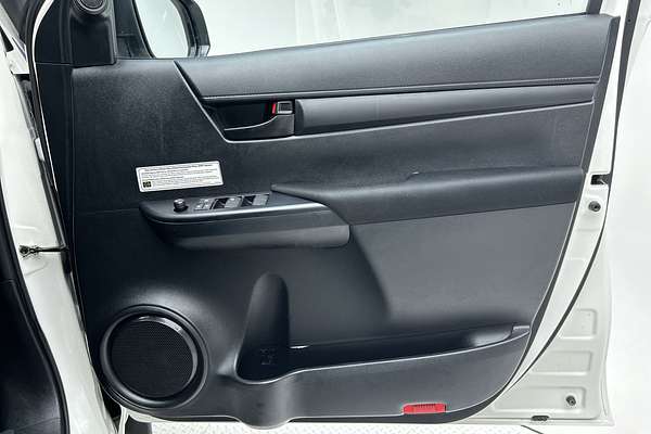 2021 Toyota Hilux SR GUN126R 4X4 thumb-17