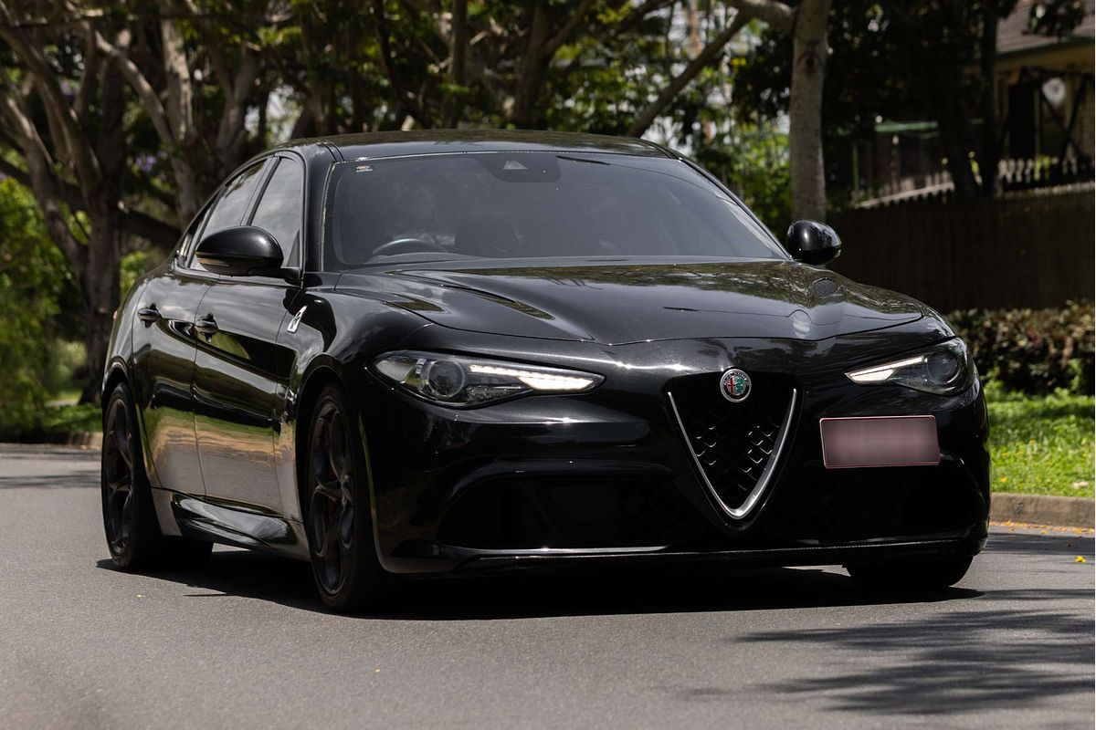 2017 Alfa Romeo Giulia Quadrifoglio