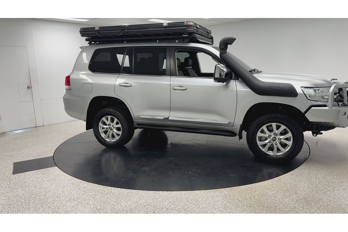 2021 Toyota Landcruiser Sahara VDJ200R