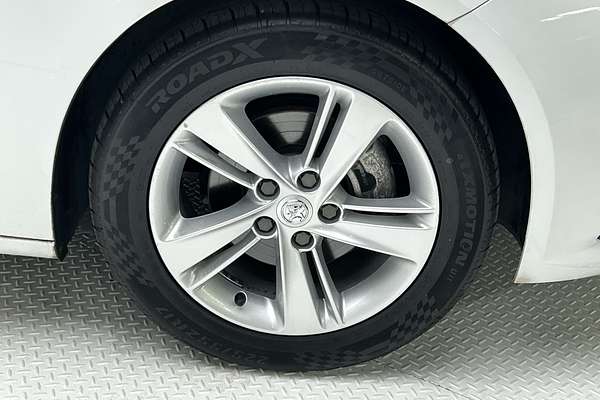 2018 Holden Commodore LT ZB thumb-9