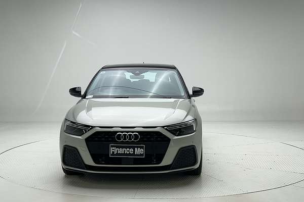 2022 Audi A1 35 TFSI GB thumb-2