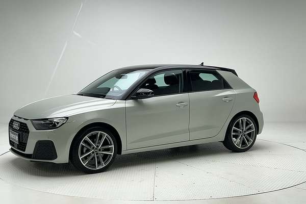 2022 Audi A1 35 TFSI GB thumb-3