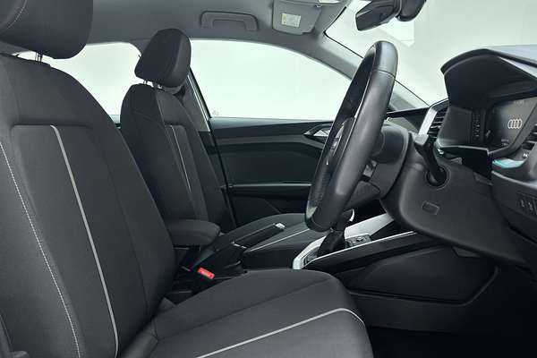 2022 Audi A1 35 TFSI GB thumb-12