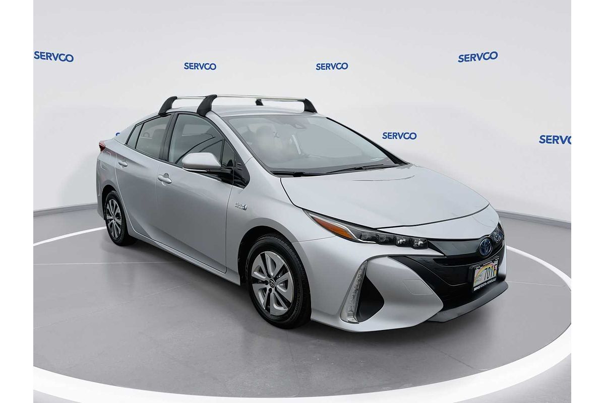 2020 Toyota Prius LE
