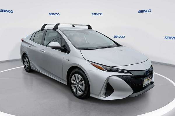 2020 Toyota Prius LE