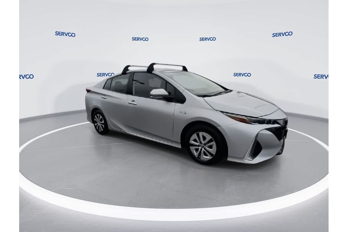 2020 Toyota Prius LE