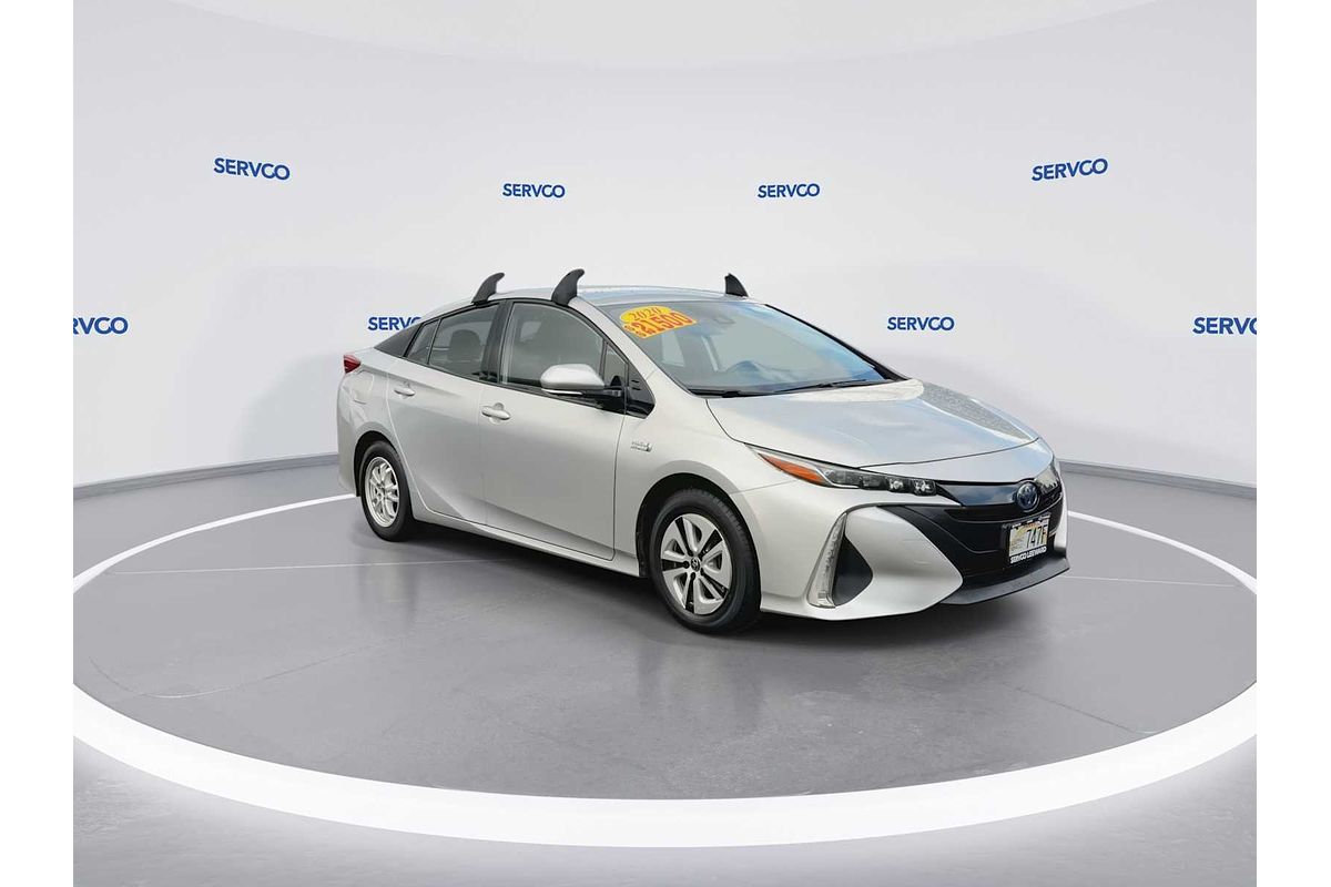 2020 Toyota Prius LE
