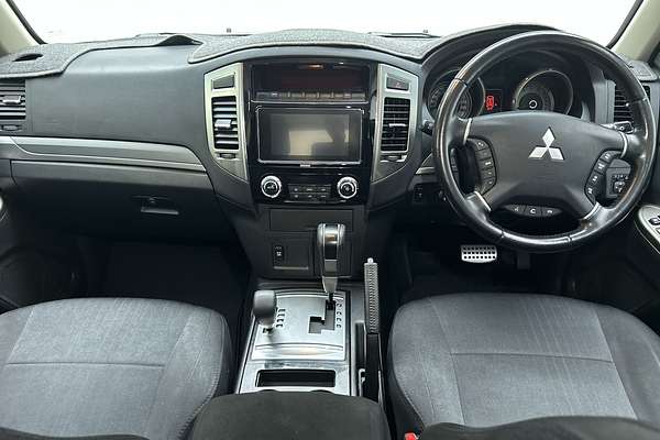 2019 Mitsubishi Pajero GLX NX thumb-19