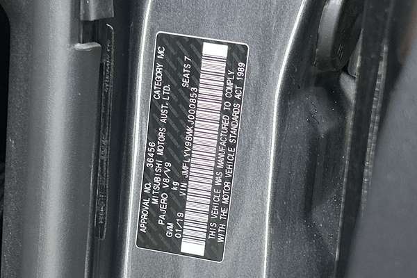 2019 Mitsubishi Pajero GLX NX thumb-23