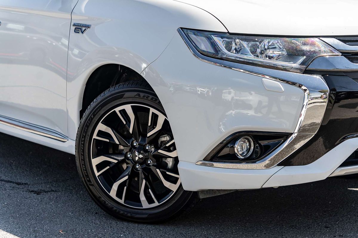 2017 Mitsubishi Outlander PHEV LS ZK