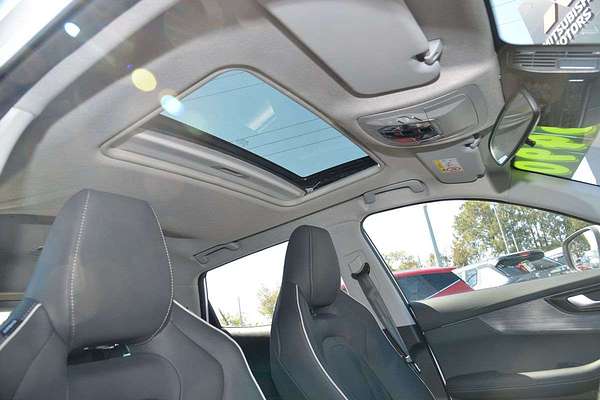 2025 Chery Tiggo 4 Hybrid Ultimate thumb-10