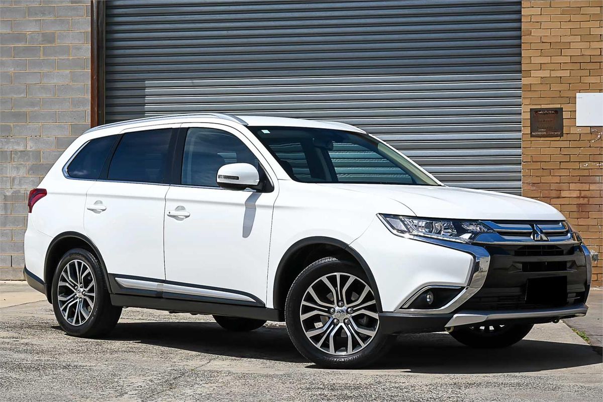 2016 Mitsubishi Outlander XLS ZK
