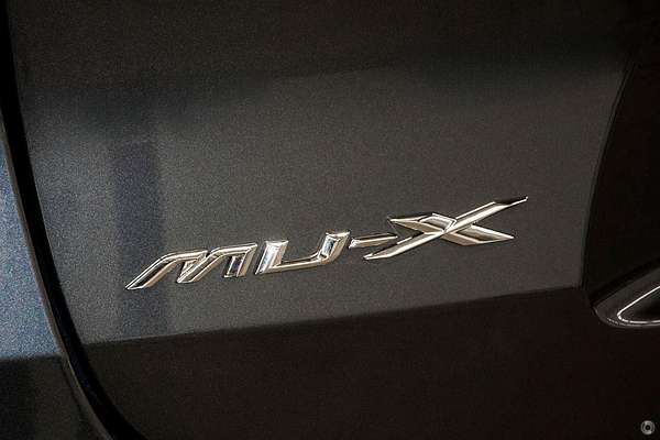 2025 Isuzu MU-X LS-M thumb-8