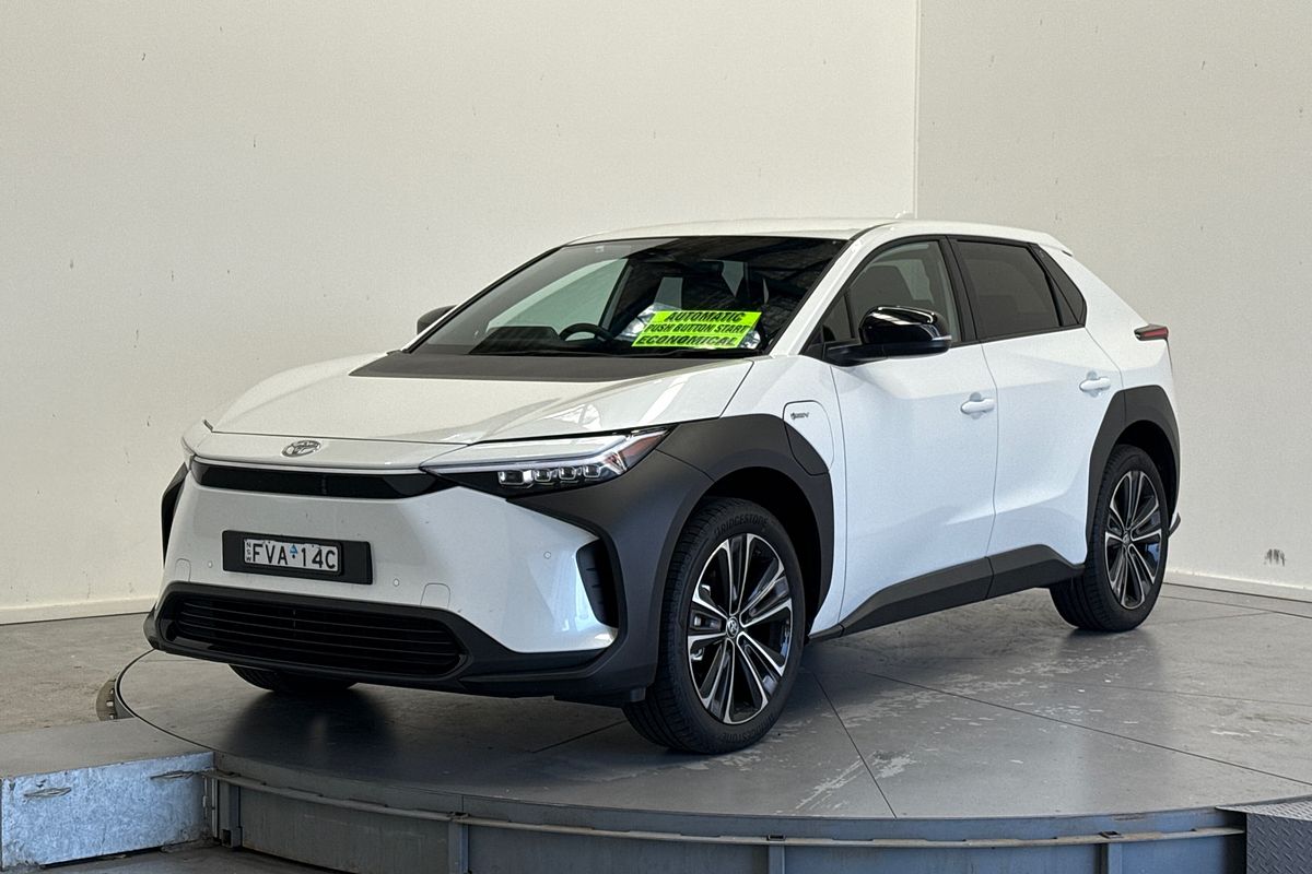 2024 Toyota bZ4X XEAM10R