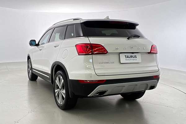 2017 GWM H6 LUX thumb-2